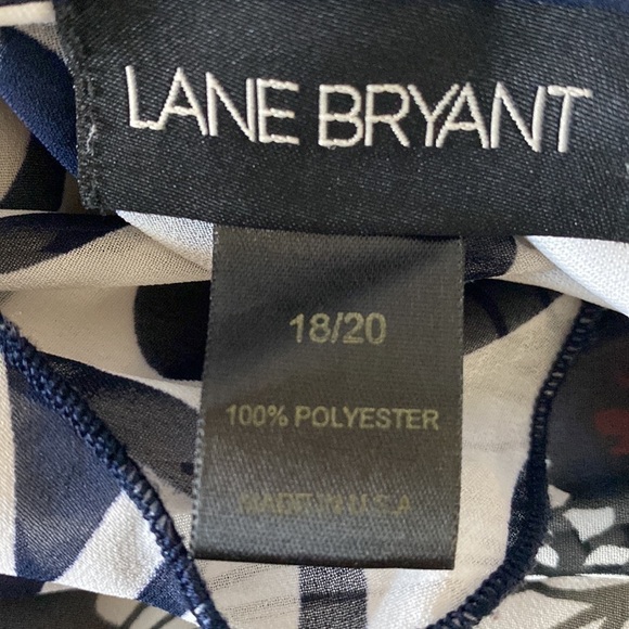 Lane Bryant Sheer Floral Print Short Flutter Sleeve Scoop Neck Top - Picture 5 of 10